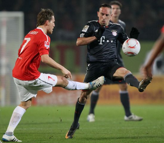 中积极寻找 中积极寻找